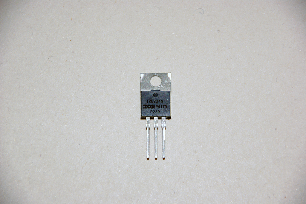 Connecting the MOSFET's to the breadboard